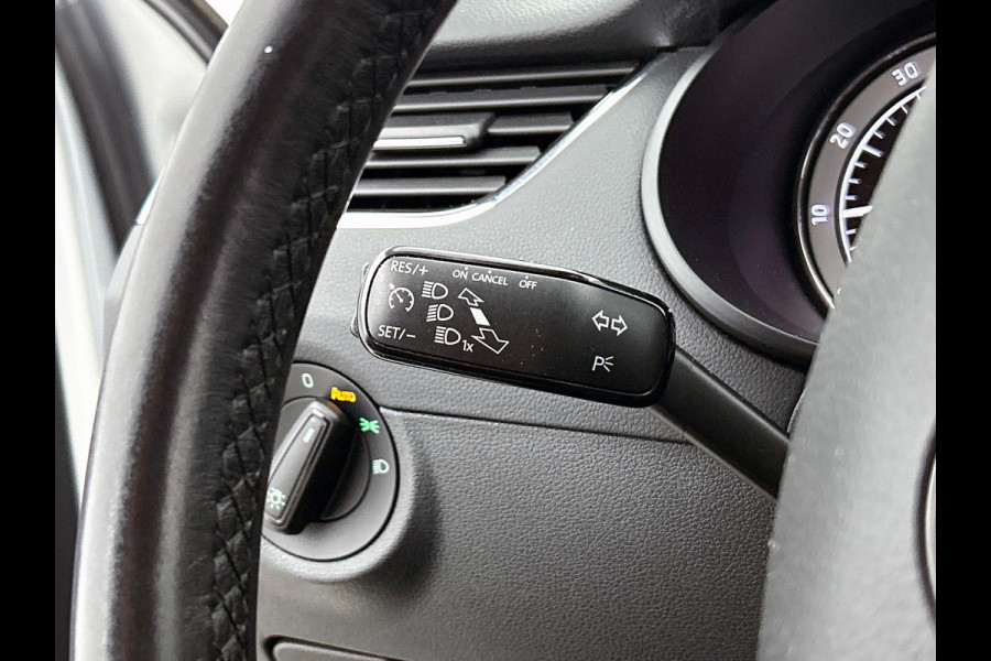 Škoda Octavia Combi 1.0 TSI 115Pk Ambition Business CARPLAY & NAVI | CLIMA | LMV