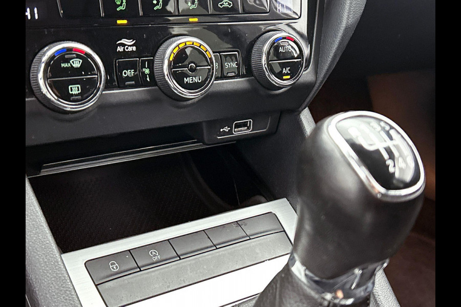 Škoda Octavia Combi 1.0 TSI 115Pk Ambition Business CARPLAY & NAVI | CLIMA | LMV