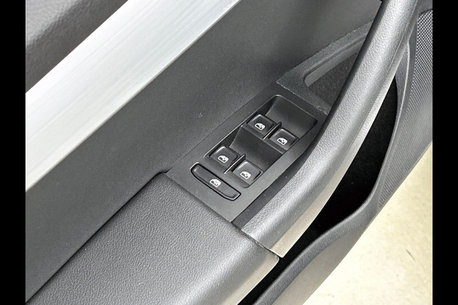 Škoda Octavia Combi 1.0 TSI 115Pk Ambition Business CARPLAY & NAVI | CLIMA | LMV