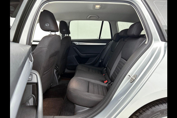 Škoda Octavia Combi 1.0 TSI 115Pk Ambition Business CARPLAY & NAVI | CLIMA | LMV