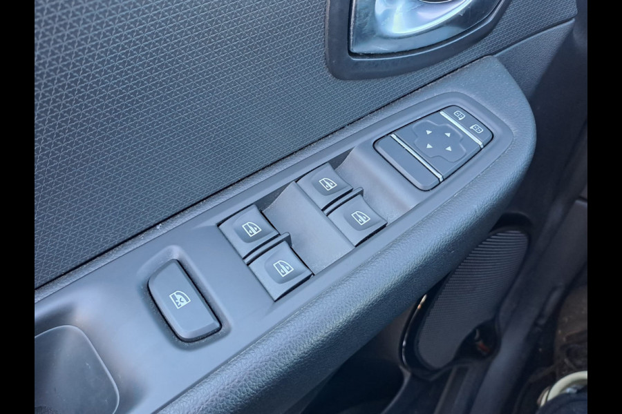 Renault Clio Estate 0.9 TCe Limited | Airco | Cruise | Navi | Trekhaak | LMV |