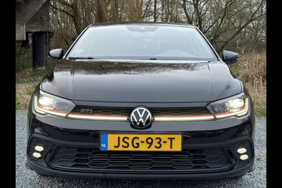 Volkswagen Polo 2.0 TSI GTI TSI 210PK DSG GTI-SPORT IQ-LIGHT/PDC/CARPLAY FABRIEKS GARANTIE