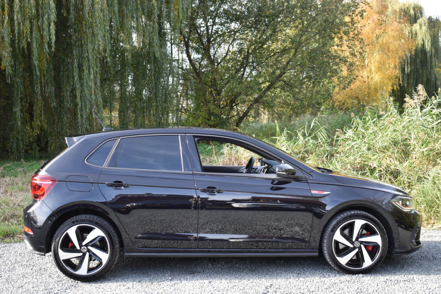 Volkswagen Polo 2.0 TSI GTI TSI 210PK DSG GTI-SPORT IQ-LIGHT/PDC/CARPLAY FABRIEKS GARANTIE