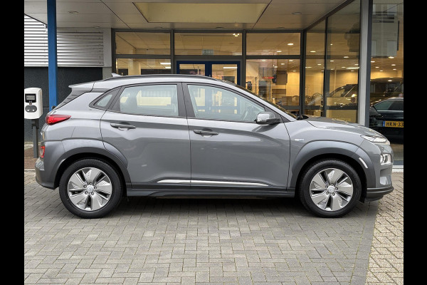 Hyundai Kona EV Comfort 39 kWh | Adaptive cruise control | Scherm met Apple Carplay/Android auto | Achteruitrijcamera