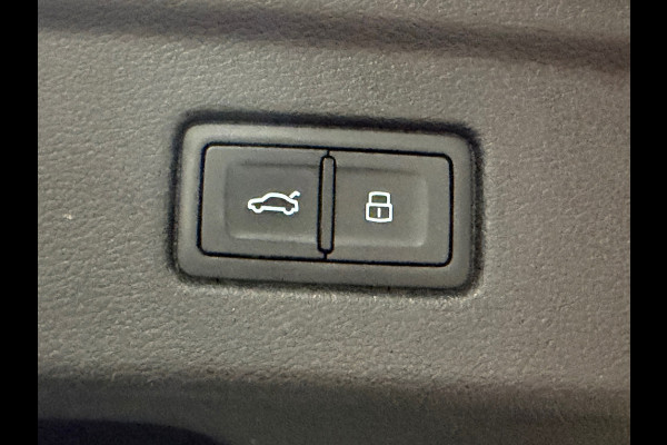 Audi A5 Sportback 45 TFSI quattro Launch edition Sport AUT PANORAMADAK CAMERA APPLE CARPLAY TREKHAAK CRUISE PDC STOELVERWARMING