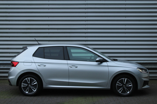Škoda Fabia 1.0 TSI 111pk Ambition DSG7 NL-Auto NAP Airco Cruise Carplay 16"LMV