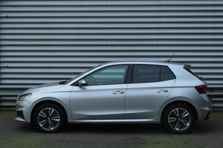 Škoda Fabia 1.0 TSI 111pk Ambition DSG7 NL-Auto NAP Airco Cruise Carplay 16"LMV