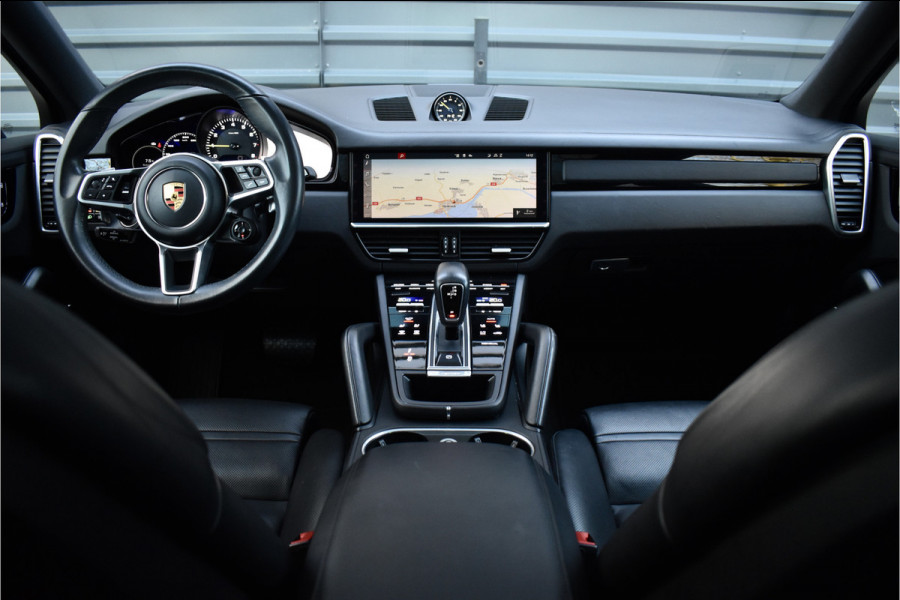 Porsche Cayenne Coupé 3.0 E-Hybrid 462pk SportDesign | Pano | Massage | 360 Camera | Stoelventilatie | Luchtvering | Bose | Orig. NL |
