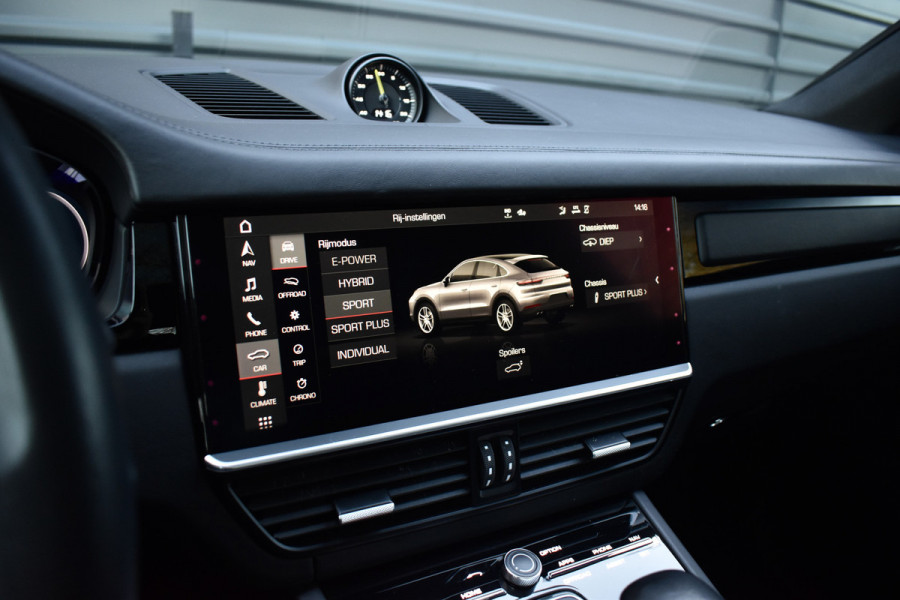 Porsche Cayenne Coupé 3.0 E-Hybrid 462pk SportDesign | Pano | Massage | 360 Camera | Stoelventilatie | Luchtvering | Bose | Orig. NL |