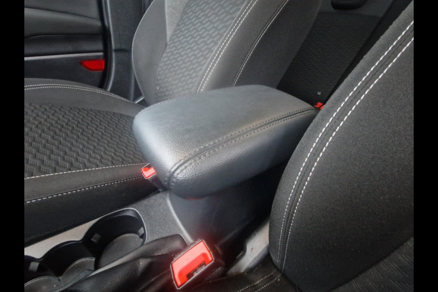 Ford Fiesta 1.0 EcoBoost Hybrid Titanium X |Adaptive cruise control | Camera | Navigatie | All season banden