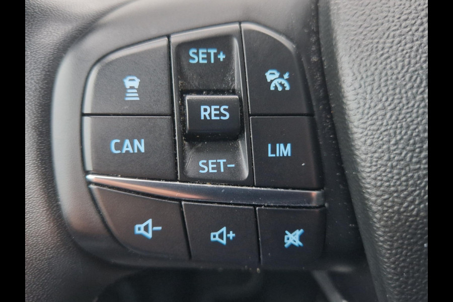 Ford Fiesta 1.0 EcoBoost Hybrid Titanium X |Adaptive cruise control | Camera | Navigatie | All season banden