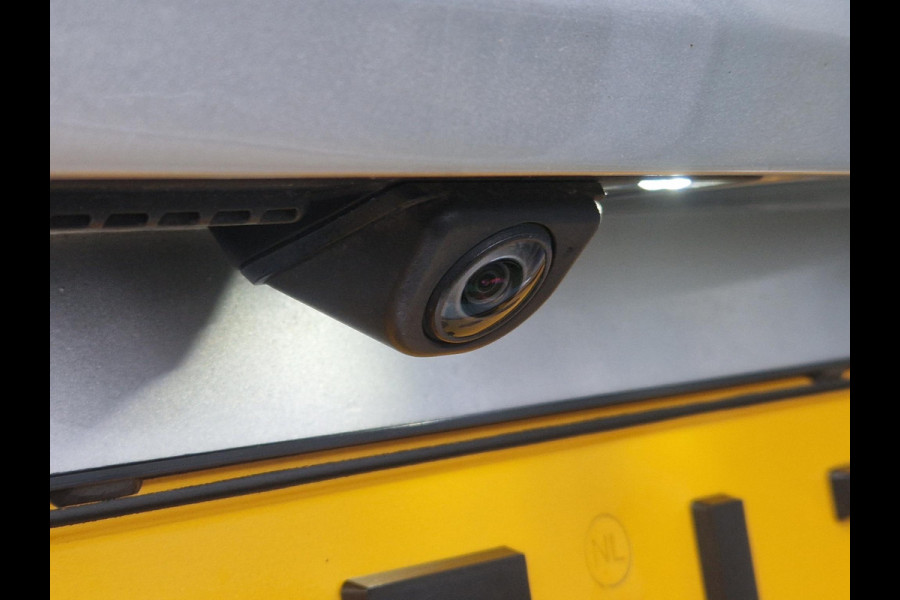 Ford Fiesta 1.0 EcoBoost Hybrid Titanium X |Adaptive cruise control | Camera | Navigatie | All season banden