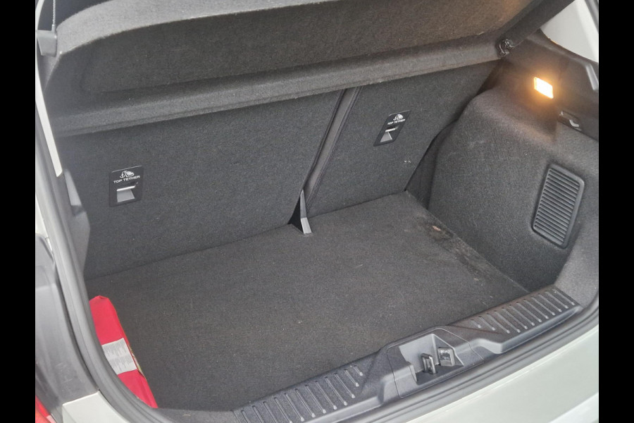 Ford Fiesta 1.0 EcoBoost Hybrid Titanium X |Adaptive cruise control | Camera | Navigatie | All season banden