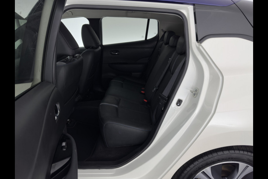 Nissan Leaf e+ Tekna 62 kWh {SOH-95%} (INCL-BTW) *Aut.*LEATHER-MICROFIBRE | FULL-LED | ADAPTIVE-CRUISE | BOSE-AUDIO | TOP-VIEW | DAB | KEYLESS | NAVI-FULLMAP | DAB | HEATED-COMFORTSEATS | BLIND-SPOT | PRIVACY-GLASS | 17''ALU*