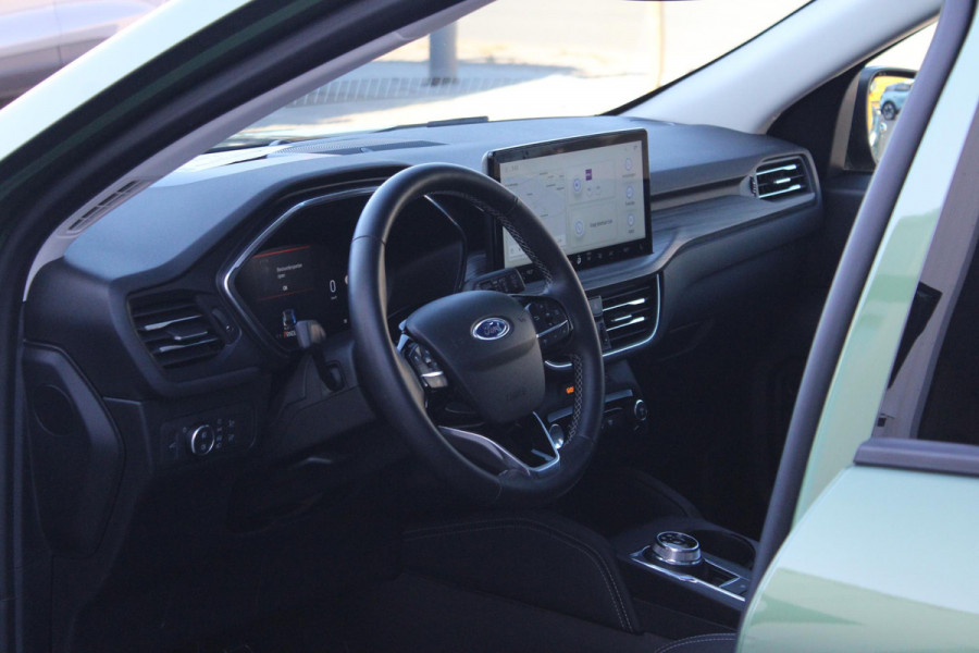 Ford Kuga 2.5 FHEV Active X 190pk | Driver Assistance Pack | Technology Pack | Winterpack | Panoramadak | All Weather Banden | Geen stekker nodig