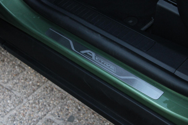 Ford Kuga 2.5 FHEV Active X 190pk | Driver Assistance Pack | Technology Pack | Winterpack | Panoramadak | All Weather Banden | Geen stekker nodig