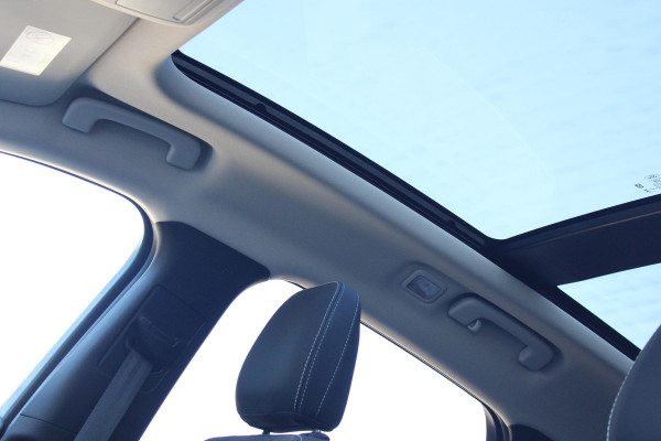 Ford Kuga 2.5 FHEV Active X 190pk | Driver Assistance Pack | Technology Pack | Winterpack | Panoramadak | All Weather Banden | Geen stekker nodig