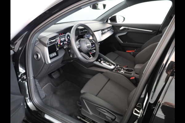 Audi A3 Sportback 35 TFSI Advanced edition 150 pk S-tronic | Verlengde garantie | Navigatie | Parkeersensoren (Park assist) | Achteruitrijcamera | Adaptieve cruise control |
