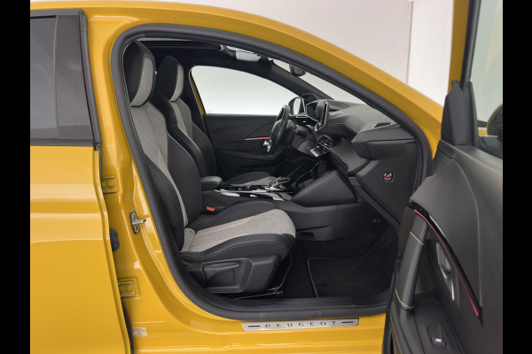 Peugeot e-208 EV GT 350 50 kWh [ 3-Fase ] {SOH-100%} (INCL-BTW) *PANO | FULL-LED | DIGI-COCKPIT | BLINDSPOT | CAMERA | LEATHER-ALCANTARA | AMBIENT-LIGHT | NAVI-FULLMAP | LANE-ASSIST | KEYLESS | DAB | CCS-FASTLOADER | HEATED-SPORTSEATS | 17"ALU*