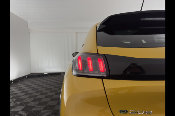 Peugeot e-208 EV GT 350 50 kWh [ 3-Fase ] {SOH-100%} (INCL-BTW) *PANO | FULL-LED | DIGI-COCKPIT | BLINDSPOT | CAMERA | LEATHER-ALCANTARA | AMBIENT-LIGHT | NAVI-FULLMAP | LANE-ASSIST | KEYLESS | DAB | CCS-FASTLOADER | HEATED-SPORTSEATS | 17"ALU*