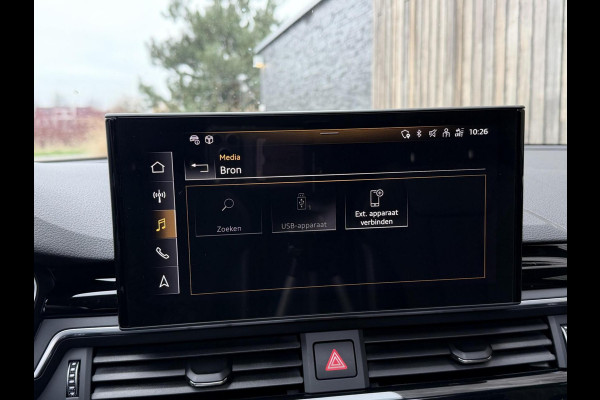 Audi A4 Avant 35 TFSI Competition S line Automaat | Panoramadak | Sfeerverlichting | LED verlichting | Climate & cruise control | Trekha