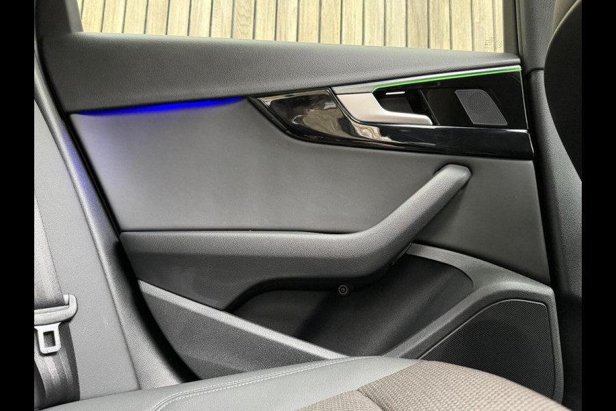 Audi A4 Avant 35 TFSI Competition S line Automaat | Panoramadak | Sfeerverlichting | LED verlichting | Climate & cruise control | Trekha