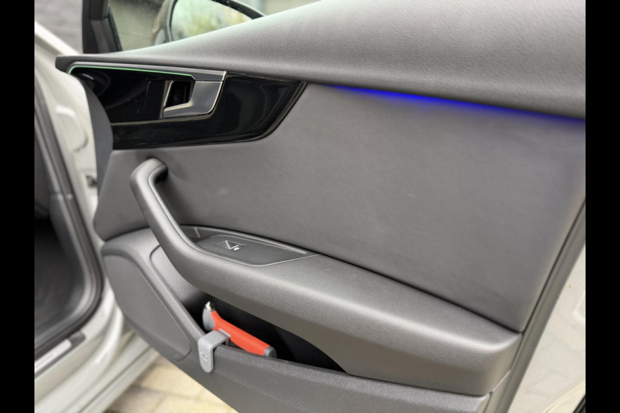 Audi A4 Avant 35 TFSI Competition S line Automaat | Panoramadak | Sfeerverlichting | LED verlichting | Climate & cruise control | Trekha