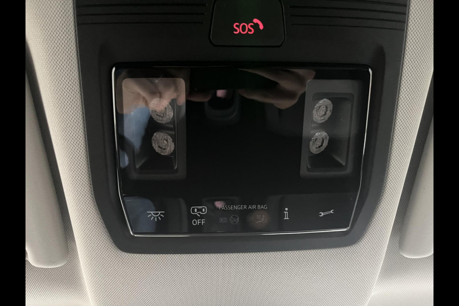 Volkswagen ID. Buzz Cargo L1H1 204 pk 77 kWh PRO Adaptive Cruise Trekhaak PDC Camera Keyless