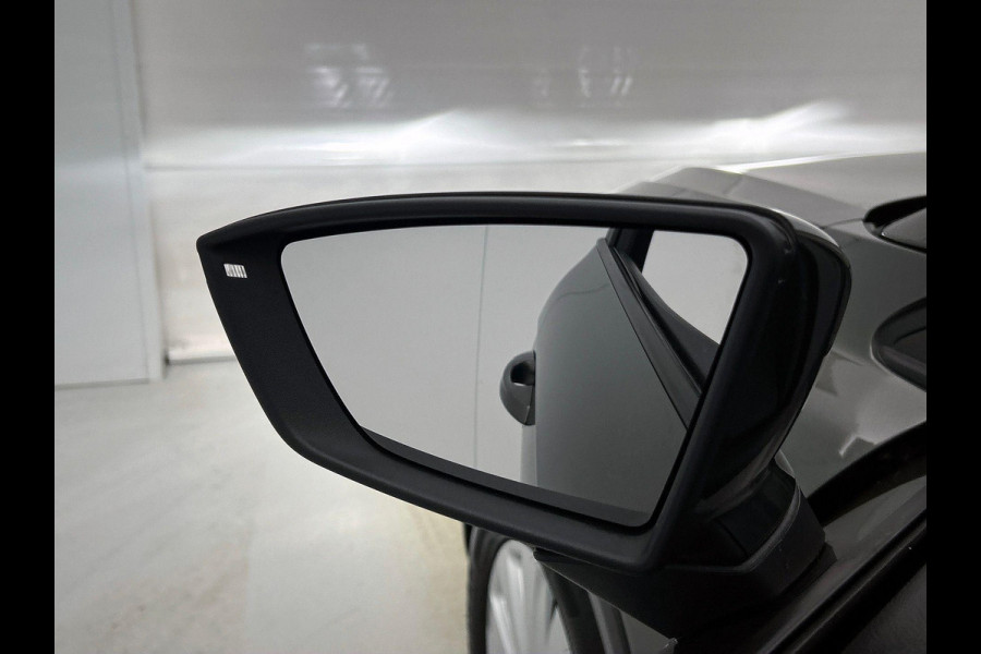 Seat Arona 1.0 TSI AUTOM. Style Connect CARPLAY-NAV | CRUISE | PRIVACY-GLASS