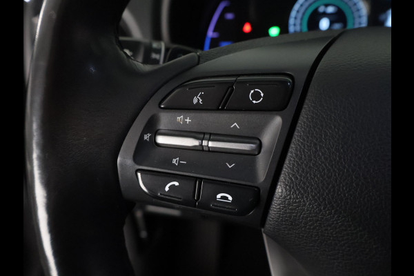 Hyundai Kona EV PRIMIUM 64 KWh ACCU 96% GARANTIE 2019* 1e EIG BEREIK TOT 487 KM WLTP!!! SCHUIFDAK ZEER LUXE