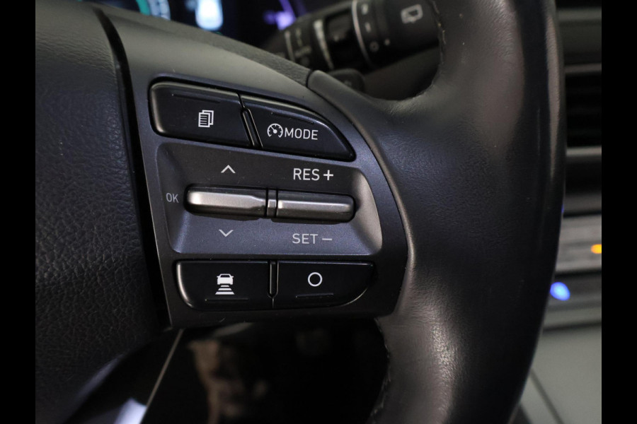 Hyundai Kona EV PRIMIUM 64 KWh ACCU 96% GARANTIE 2019* 1e EIG BEREIK TOT 487 KM WLTP!!! SCHUIFDAK ZEER LUXE