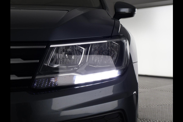 Volkswagen Tiguan Allspace 1.5 TSI AUTOMAAT.7 ZITS.GARANTIE 10-2030* PANODAK .PDC V+A. APPLE/ANDROID. STOELVERWARMING ETC ETC