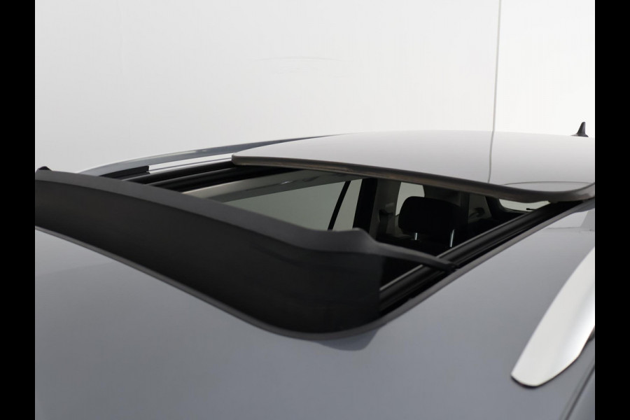 Volkswagen Tiguan Allspace 1.5 TSI AUTOMAAT.7 ZITS.GARANTIE 10-2030* PANODAK .PDC V+A. APPLE/ANDROID. STOELVERWARMING ETC ETC