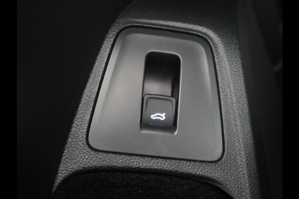 Volkswagen Tiguan Allspace 1.5 TSI AUTOMAAT.7 ZITS.GARANTIE 10-2030* PANODAK .PDC V+A. APPLE/ANDROID. STOELVERWARMING ETC ETC