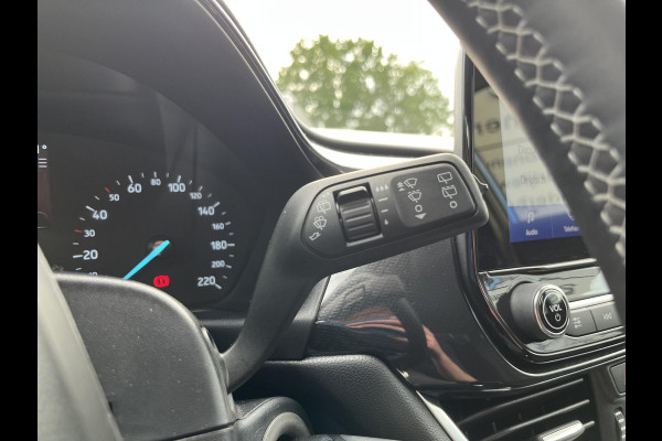 Ford Puma 1.0 EcoBoost Hybrid Titanium 125pk | Winterpack | SYNC 3 Navigatie | Parkeersensoren achter | Contrasterend Dak |