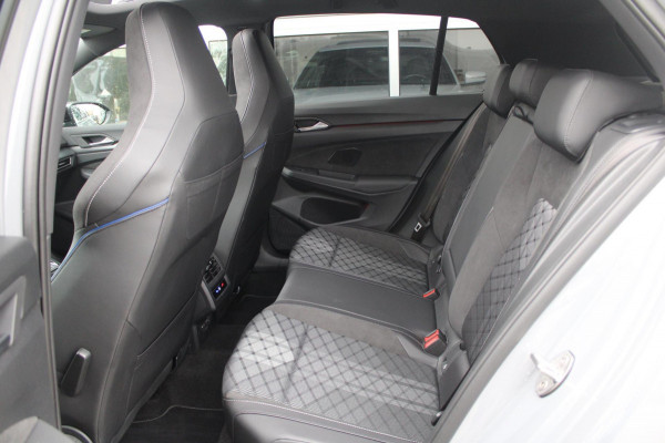 Volkswagen Golf 1.5 eTSI R-Line| Pano | HUD | HK | IQ | Elek trekhaak