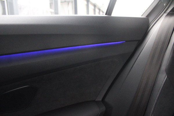 Volkswagen Golf 1.5 eTSI R-Line| Pano | HUD | HK | IQ | Elek trekhaak