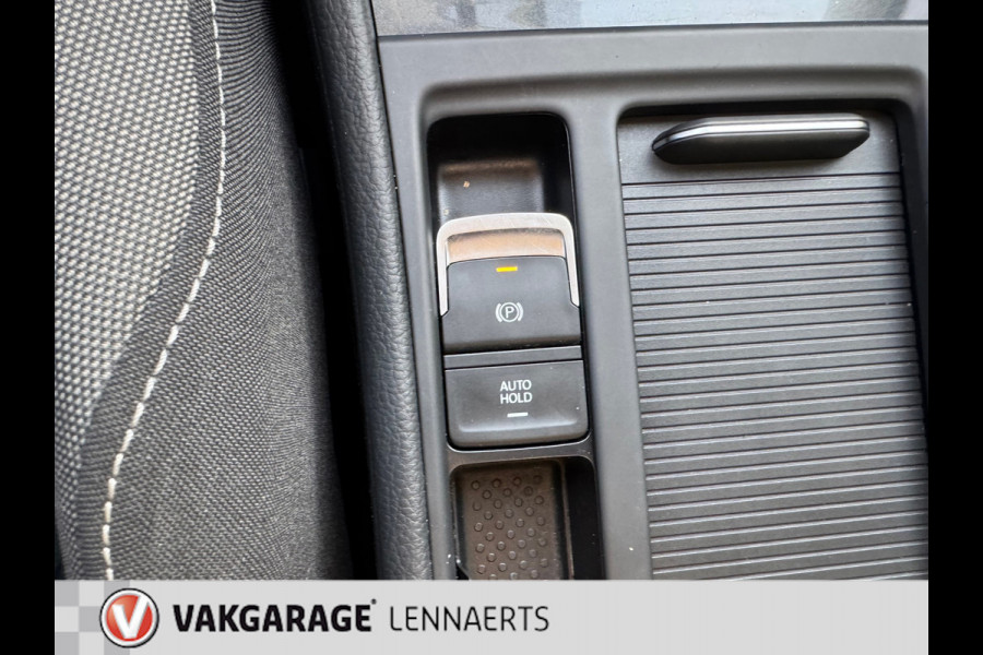 Volkswagen Golf 1.0 TSI Comfortline ac/navi/pdc,ect. Rijklaarprijs / 12 mnd Bovag garantie