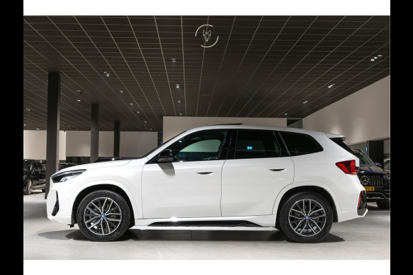 BMW iX1 xDrive30 M-sport Launch Edition 67 kWh H/K|Pano|Massage|Incl. BTW