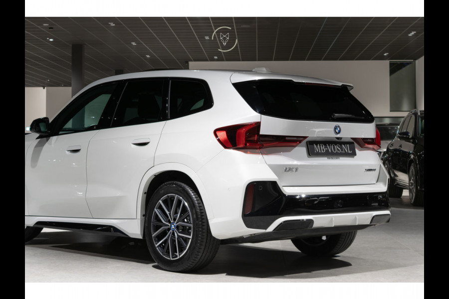 BMW iX1 xDrive30 M-sport Launch Edition 67 kWh H/K|Pano|Massage|Incl. BTW