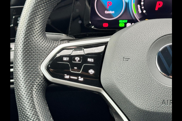 Volkswagen Golf 1.4 eHybrid GTE Pano/HuD/Camera/Matrix