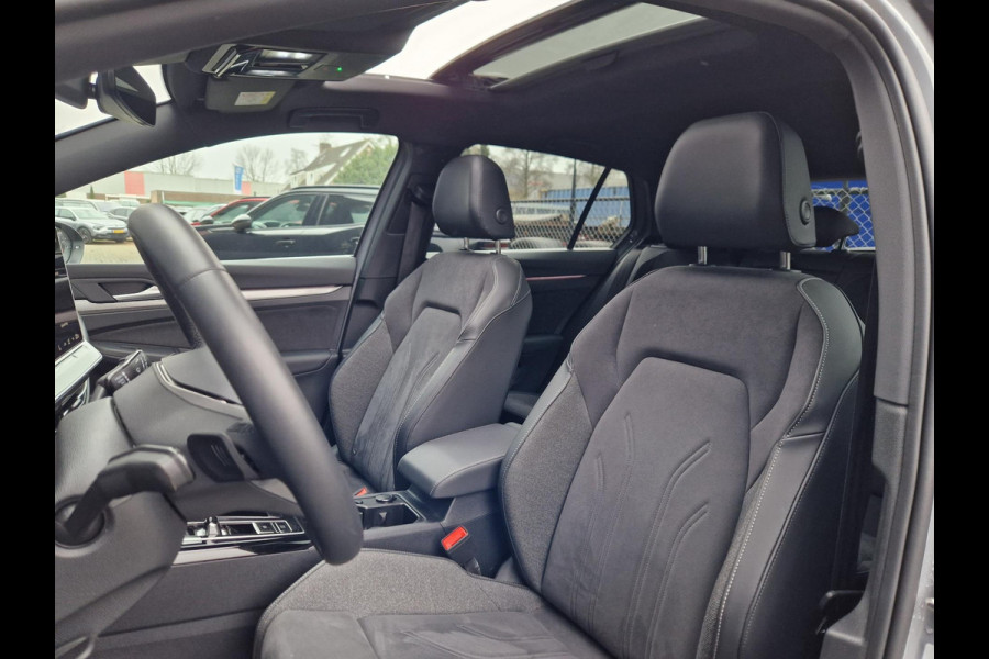 Volkswagen Golf 8.5 1.5 eHybrid 50 Edition /Panoramadak /Winterpakket