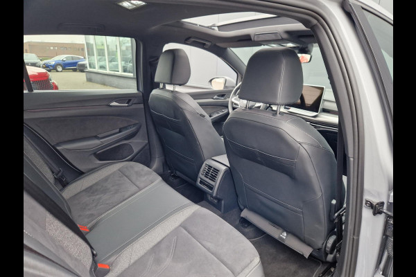 Volkswagen Golf 8.5 1.5 eHybrid 50 Edition /Panoramadak /Winterpakket