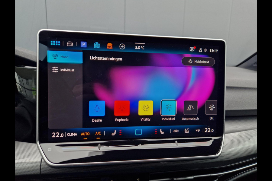 Volkswagen Golf 8.5 1.5 eHybrid 50 Edition /Panoramadak /Winterpakket