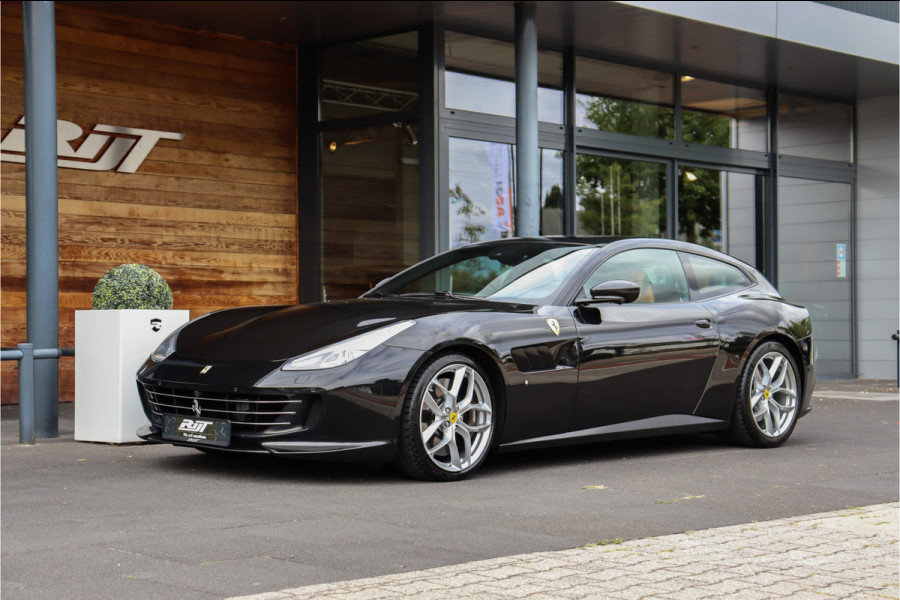 Ferrari GTC4 Lusso Turbo 3.9 V8 **APPROVED/Lift/360 camera/Pano/Ceramic/Carplay/20**