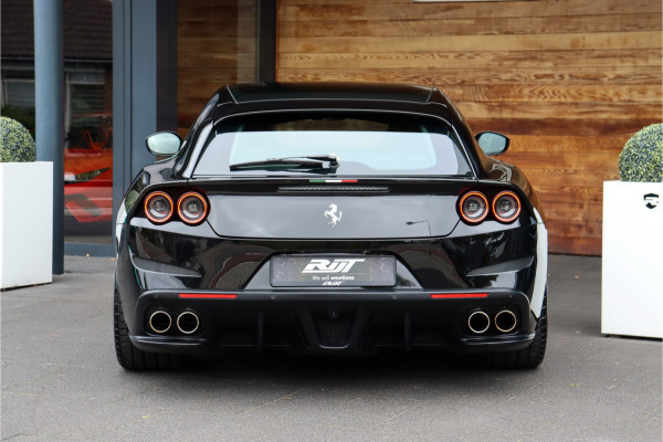 Ferrari GTC4 Lusso Turbo 3.9 V8 **APPROVED/Lift/360 camera/Pano/Ceramic/Carplay/20**