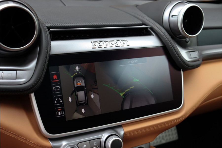 Ferrari GTC4 Lusso Turbo 3.9 V8 **APPROVED/Lift/360 camera/Pano/Ceramic/Carplay/20**