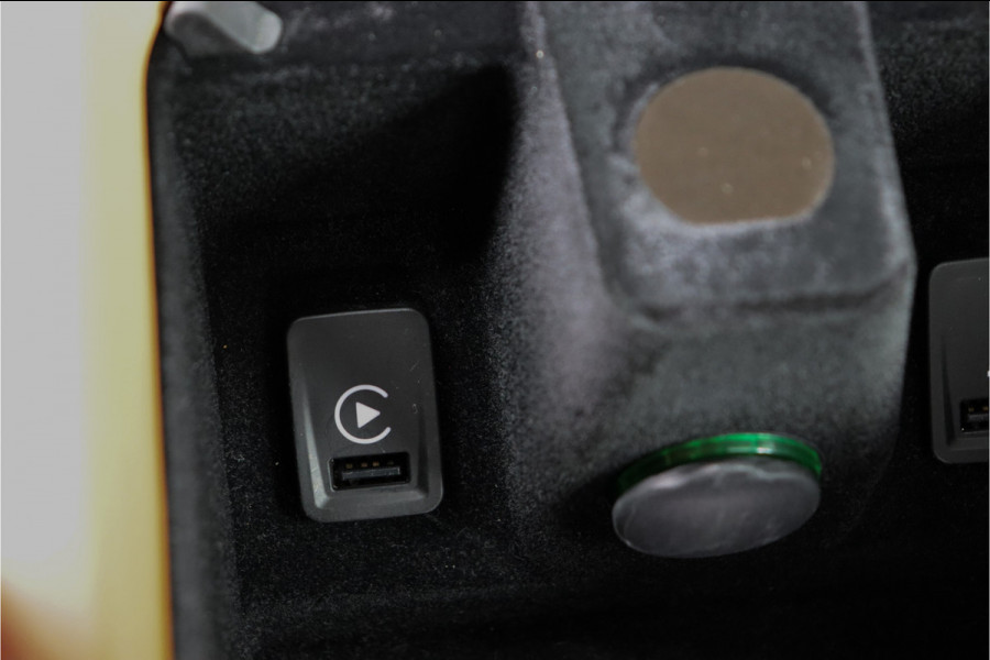 Ferrari GTC4 Lusso Turbo 3.9 V8 **APPROVED/Lift/360 camera/Pano/Ceramic/Carplay/20**