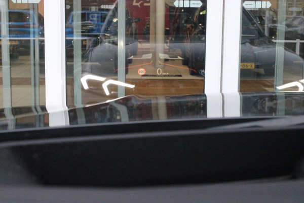 BMW 3-serie 330e 292PK xDRIVE | PANORAMISCH SCHUIF/KANTEL DAK | M-SPORT PRO-PAKKET | M-SPORT REMMEN UITGEVOERD IN DONKERBLAUW MET M LOGO | BMW LIVE COCKPIT PROFESSIONAL | CURVED DISPLAY |DRIVING ASSISTANT INCL. HEAD-UP DISPLAY | PARKING ASSIST INCL. ACHTERUITRIJCAMERA | ADAPTIEVE LED KOPLAMPEN |SHADOW LINE | M-SPORTSTOELEN VOOR | LEDER VERNASCA MET CONTRAST STIKSELS M-SPORT | STOEL VERWARMING | DRAADLOZE APPLE CARPLAY | ELEKTRISCH VERSTELBARE STOELEN MET GEHEUGEN FUNCTIE | HEAD UP DISPLAY | DRAADLOZE TELEFOONLADER | DODEHOEK BEWAKING | COMFORT PACK INCL. ELEKTRISCHE ACHTERKLEP | A