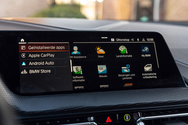 BMW 1-serie M135i xDrive High Executive 306 PK Dealer o.h. Adaptive Head Up H&K Camera Keyless 18''